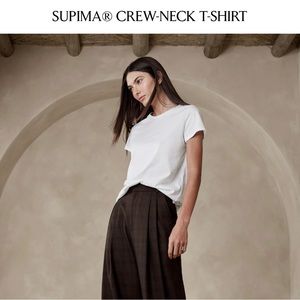 Banana Republic SUPIMA cotton crew neck white t-shirt